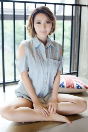 《拜托了身体里的她》_DVD韩国电影在线观看